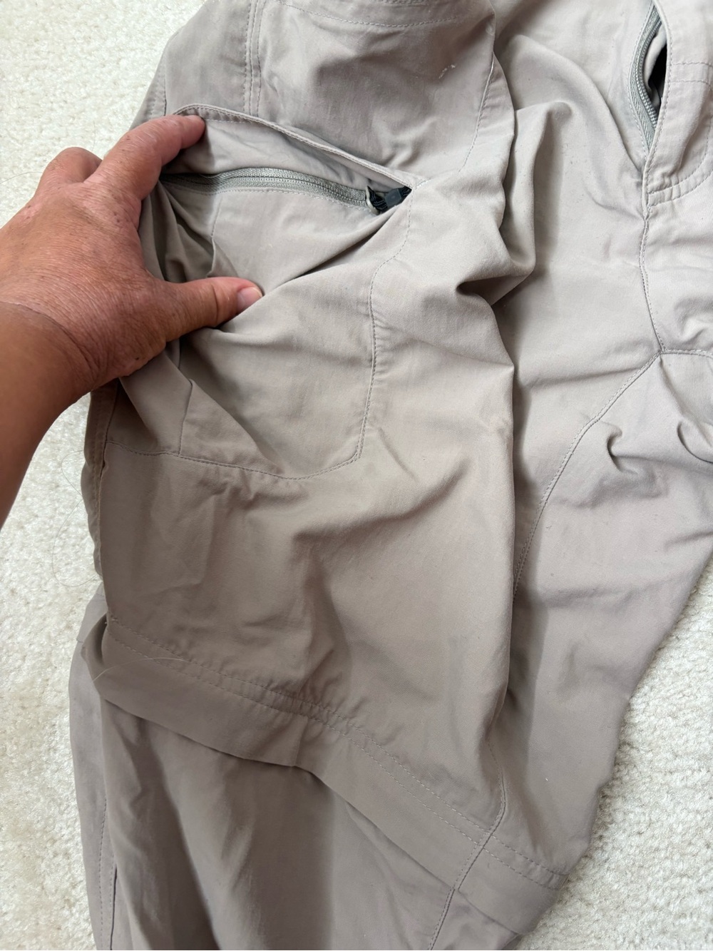 Mountain Hardwear beige khaki convertible utility cargo hiking pants sz 38 x 30 - Picture 5 of 9